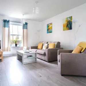 The Oystercatcher At The Bay, Apartment